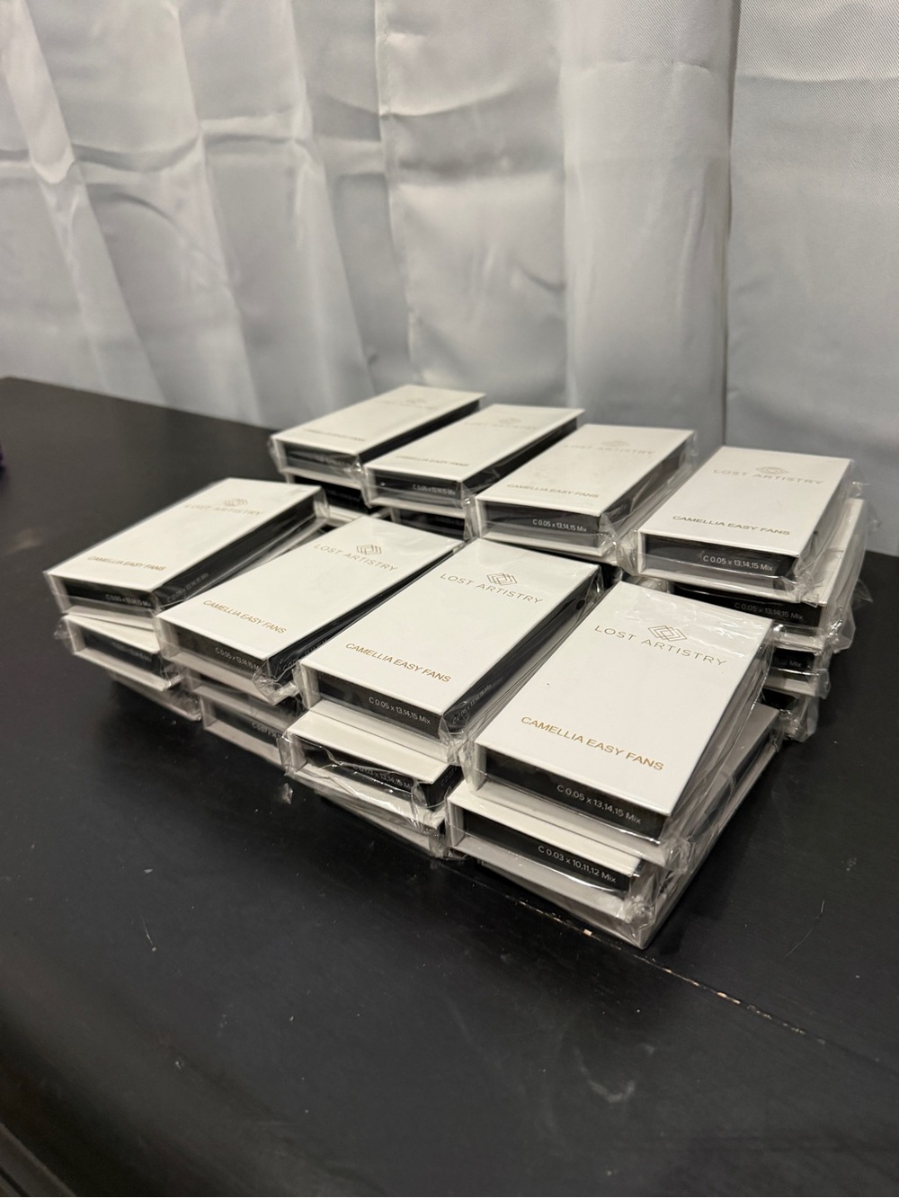 Lost Artistry Lash Easy Fan Lashes – 28 Brand New Trays